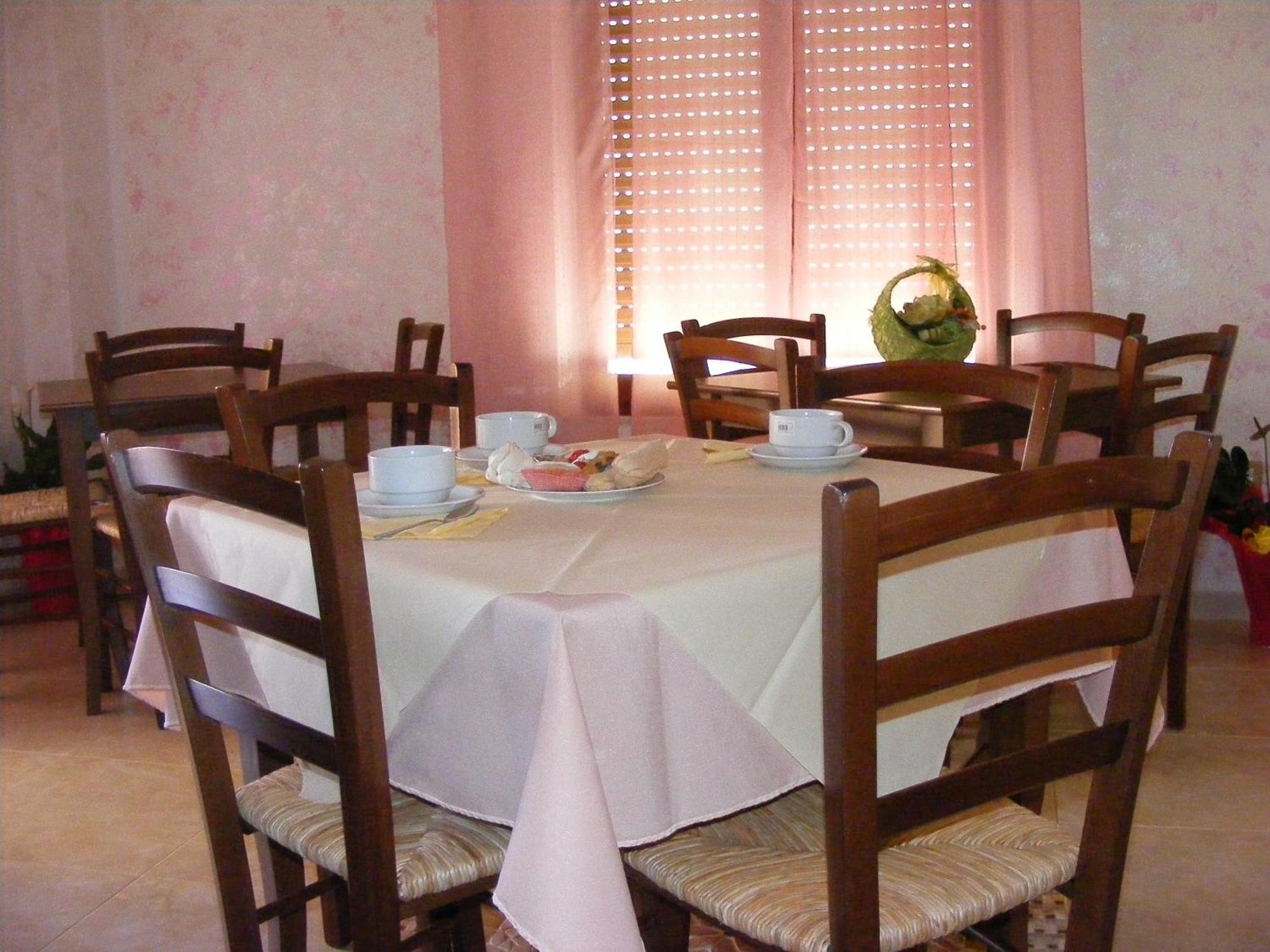 Bed and Breakfast Sa Marina La Caletta Exterior foto